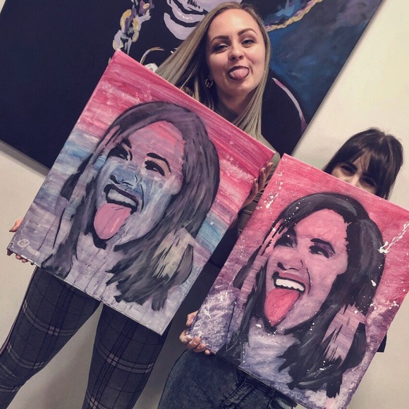 Meet your Posher, Kaitlyn - Picture 1 of 2